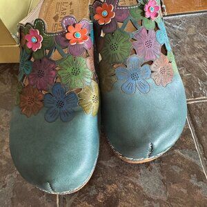 L'Artiste Bloom Clogs